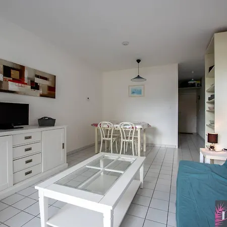 Meuble 4 Pers, Terrasse Et Parking Proche - Fr-1-825-23 Apartment La Rochelle (Charente-Maritime)