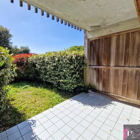 Meuble 4 Pers, Terrasse Et Parking Proche - Fr-1-825-23